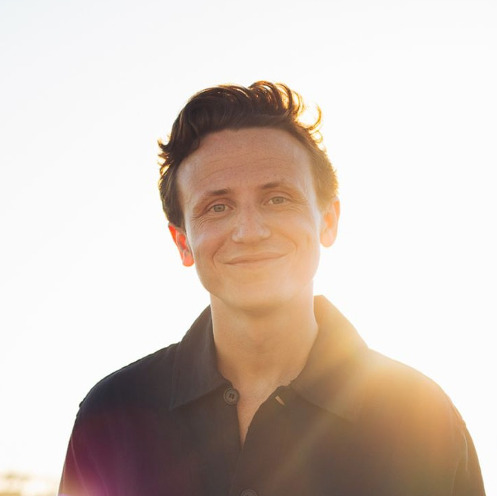 an image of an artist