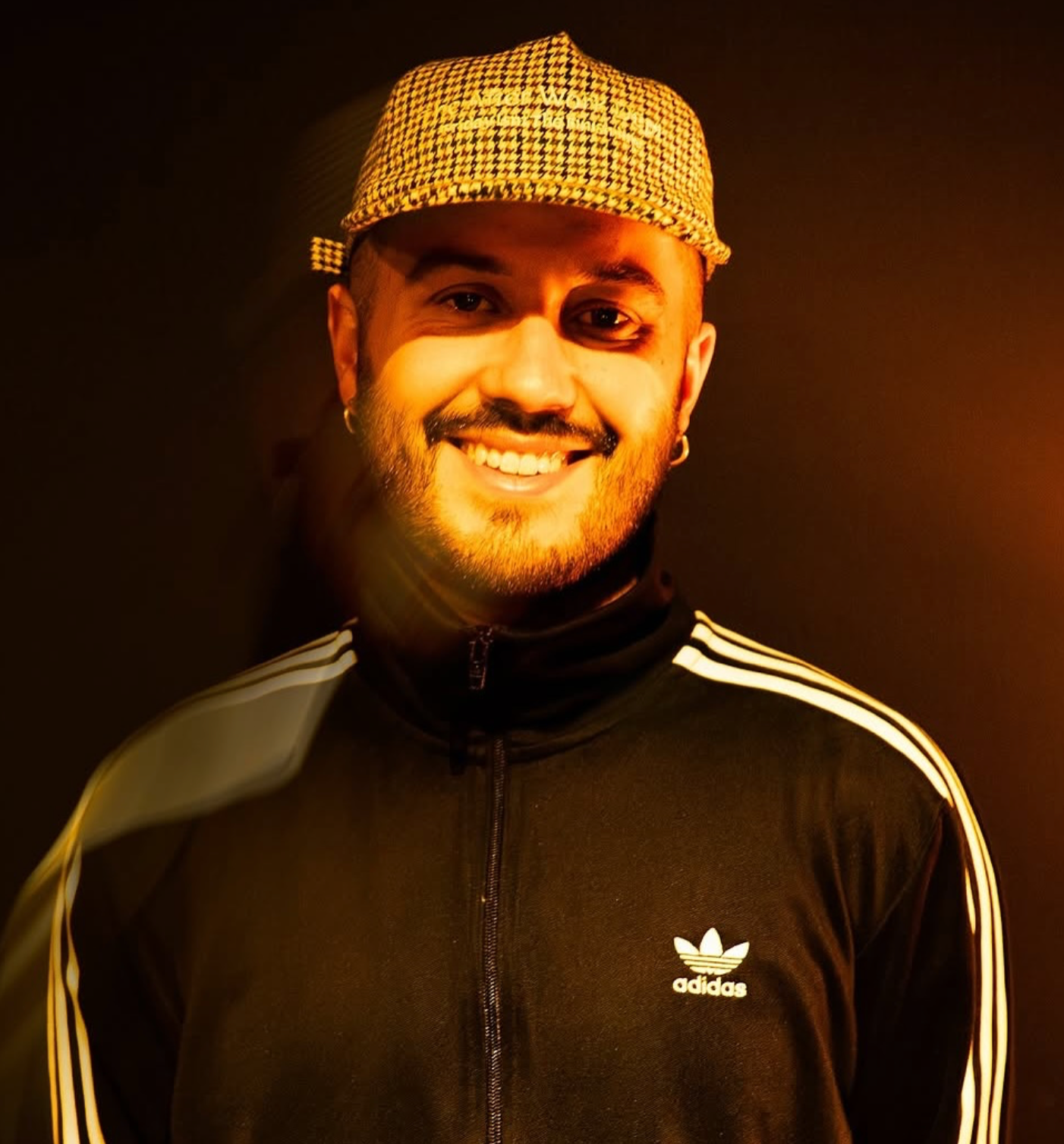 an image of an artist